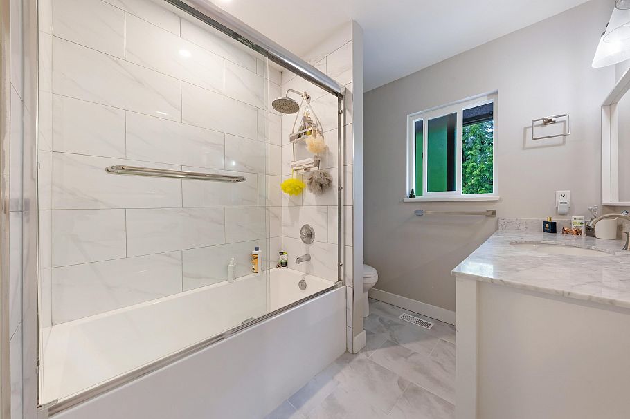 4477 Primrose Lane North Vancouver, BC - 10