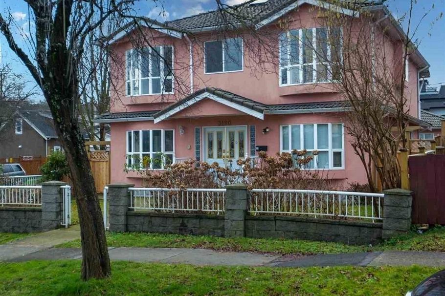 3190 Grant Street Vancouver, BC - 1