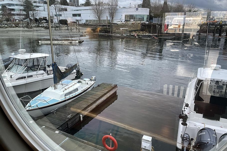 29 415 Esplanade Avenue North Vancouver, BC - 27