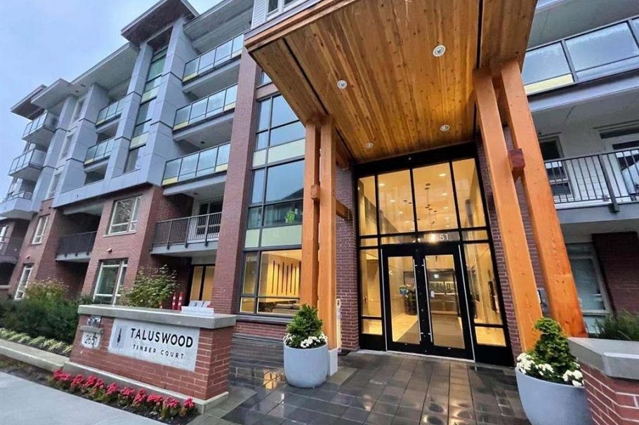 202 2651 Library Lane North Vancouver, BC - 1