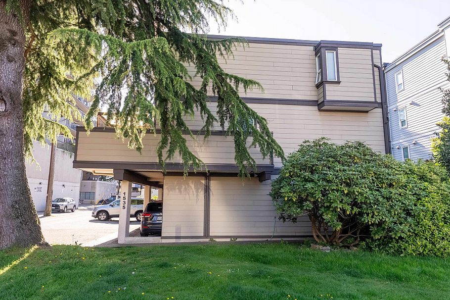 5 1535 St. Georges Avenue North Vancouver, BC - 1