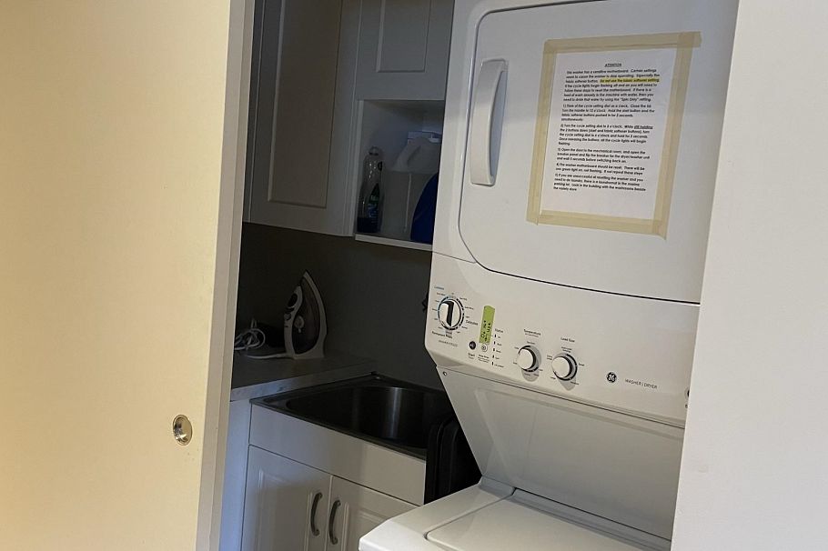 29 415 Esplanade Avenue North Vancouver, BC - 21