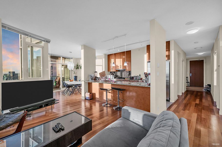 3404 1189 Melville Street Vancouver, BC - 5