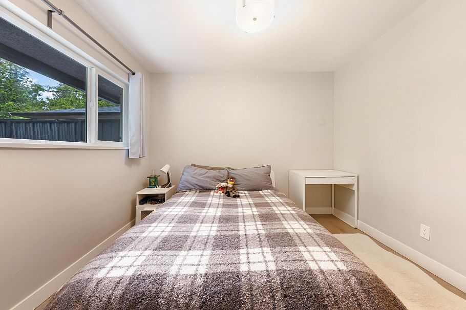 4477 Primrose Lane North Vancouver, BC - 12