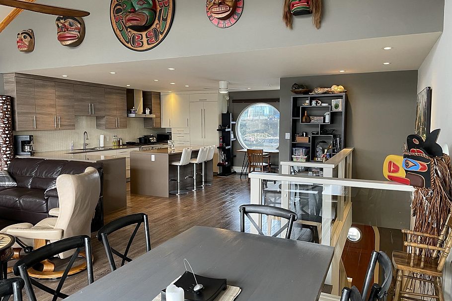 29 415 Esplanade Avenue North Vancouver, BC - 2