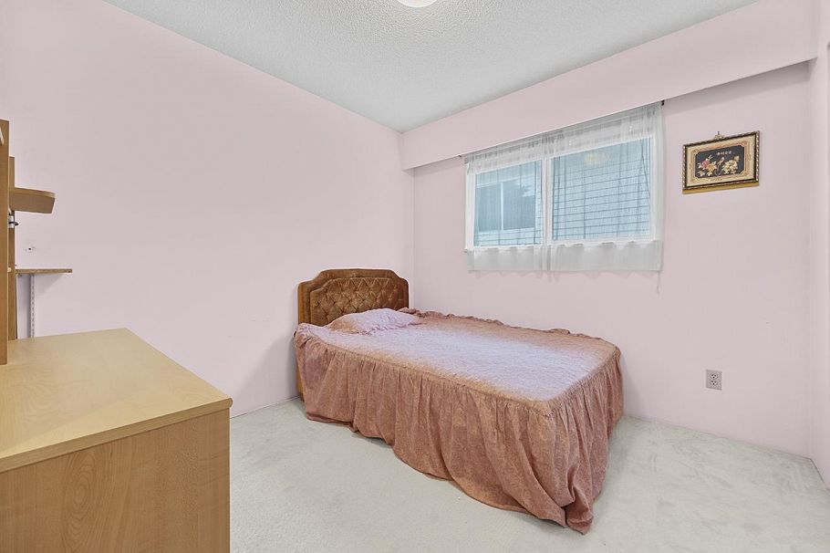 919 E 39th Avenue Vancouver, BC - 15