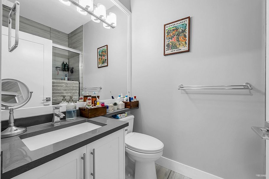 1033 Prospect Avenue North Vancouver, BC - 19