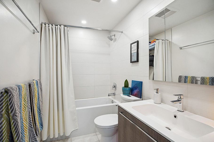 1804 285 E 10th Avenue Vancouver, BC - 15