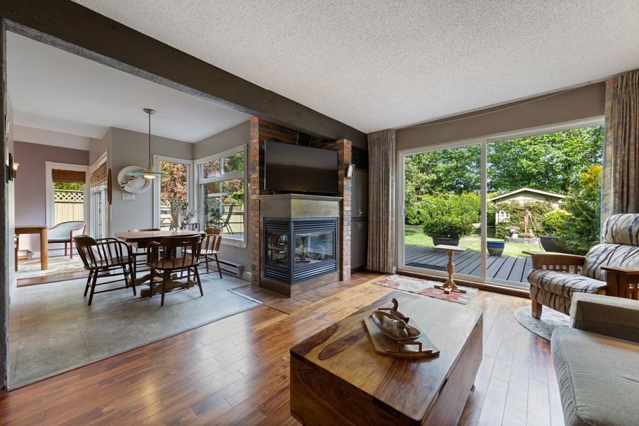 3673 Borham Crescent Vancouver, BC - 3