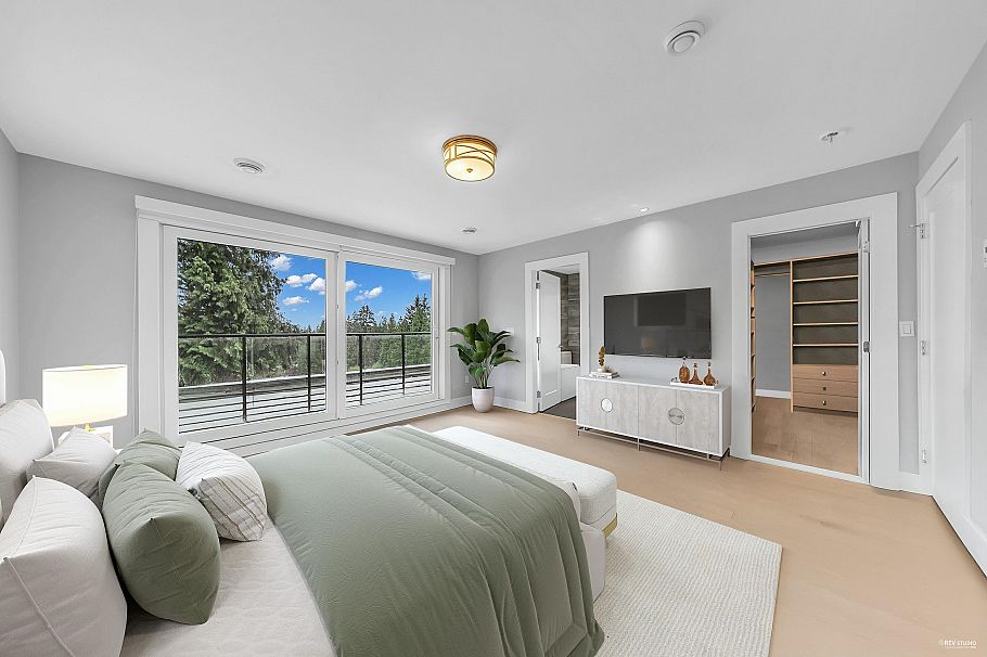 1033 Prospect Avenue North Vancouver, BC - 14