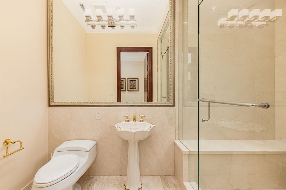 5376 Connaught Drive Vancouver, BC - 34