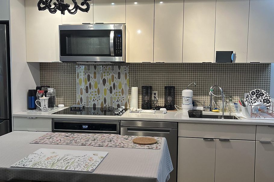 2011 788 Hamilton Street Vancouver, BC - 3