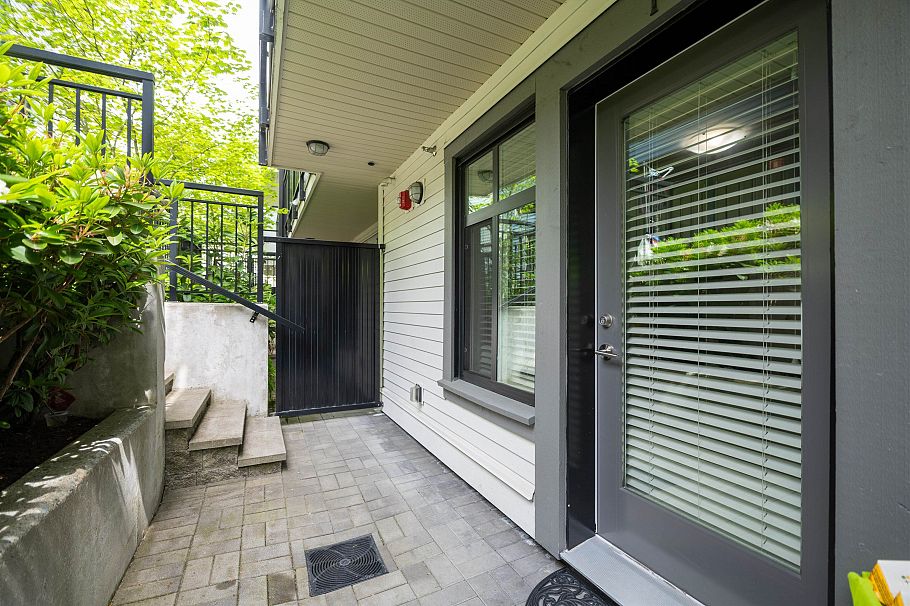 5805 Wales Street Vancouver, BC - 24