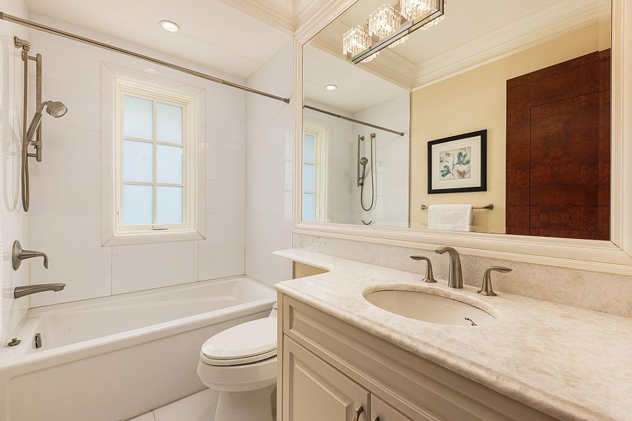 5376 Connaught Drive Vancouver, BC - 25