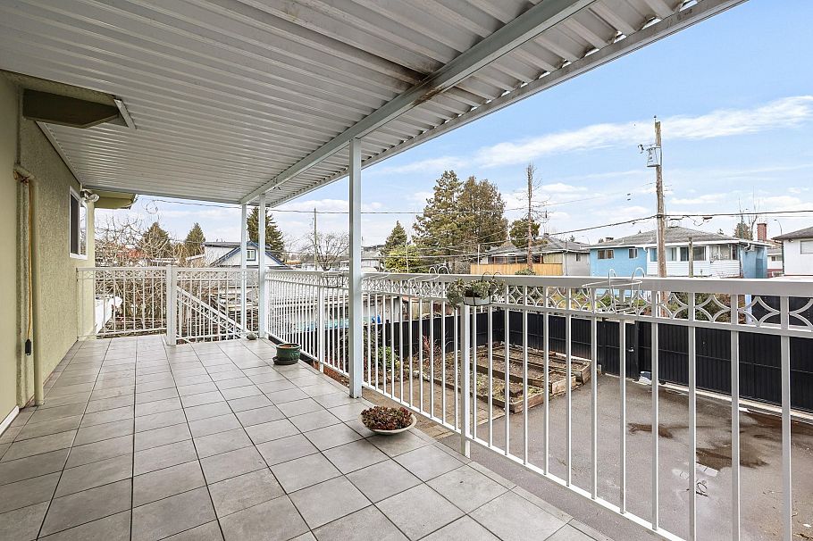 5872 Culloden Street Vancouver, BC - 30