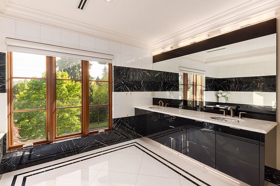 5376 Connaught Drive Vancouver, BC - 19