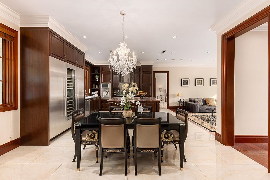 5376 Connaught Drive Vancouver, BC - 10