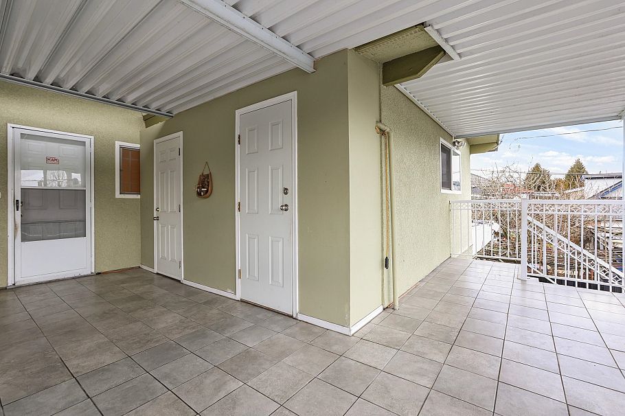 5872 Culloden Street Vancouver, BC - 31