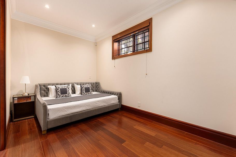 5376 Connaught Drive Vancouver, BC - 32