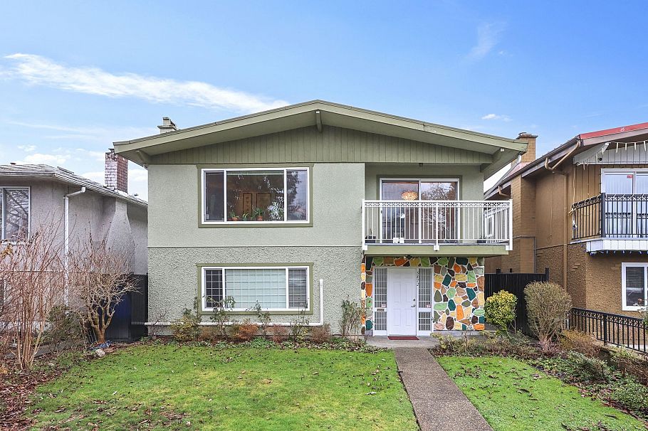5872 Culloden Street Vancouver, BC - 1