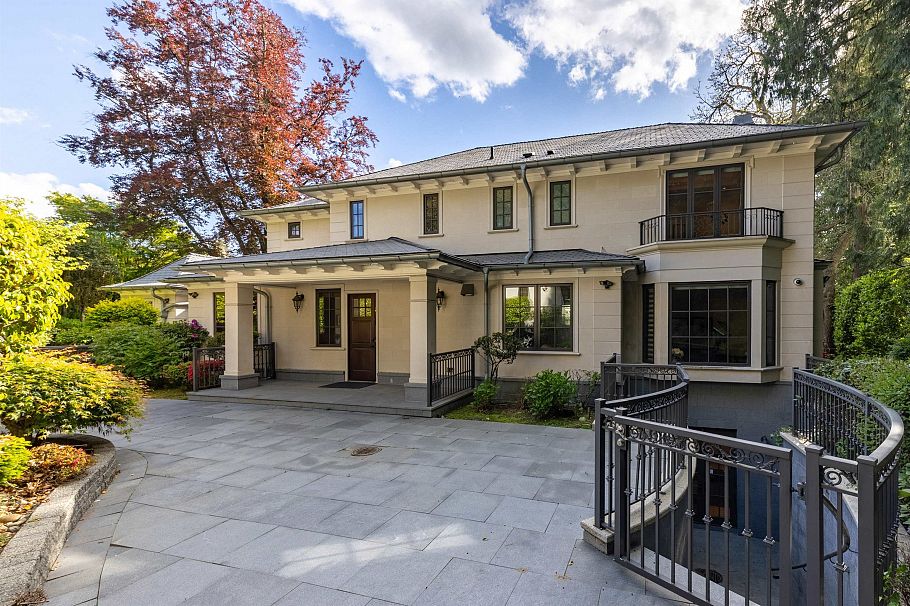 5376 Connaught Drive Vancouver, BC - 36