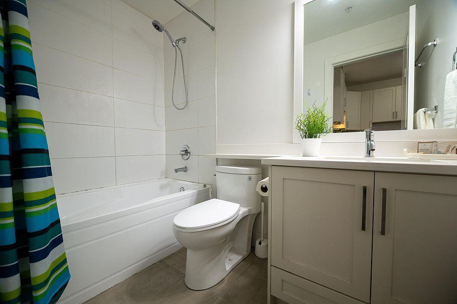 5805 Wales Street Vancouver, BC - 15