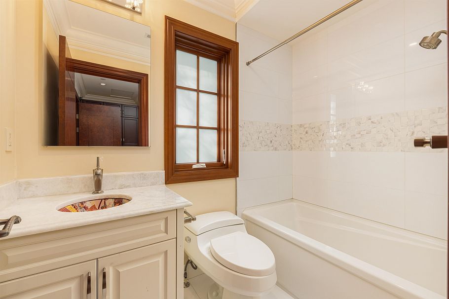 5376 Connaught Drive Vancouver, BC - 22