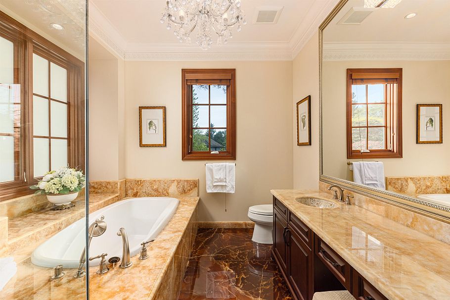 5376 Connaught Drive Vancouver, BC - 14