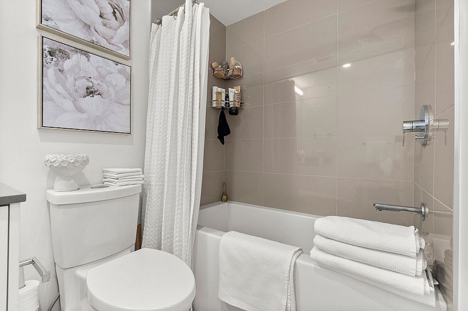 1206 1401 Hunter Street North Vancouver, BC - 18