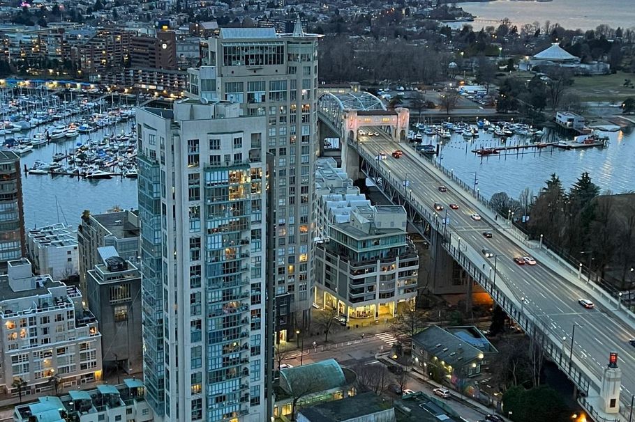 2804 889 Pacific Street Vancouver, BC - 5