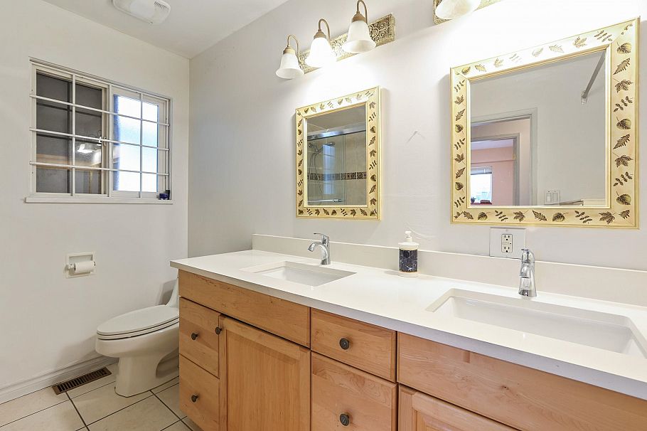 5872 Culloden Street Vancouver, BC - 14