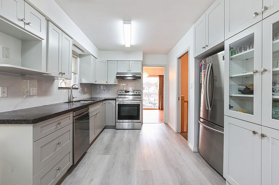 5872 Culloden Street Vancouver, BC - 6