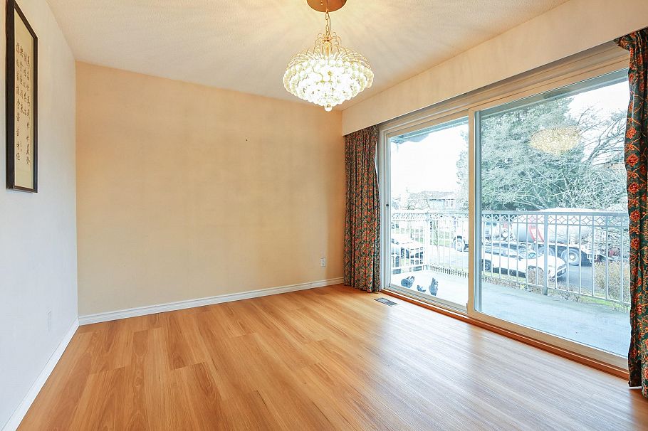 5872 Culloden Street Vancouver, BC - 5