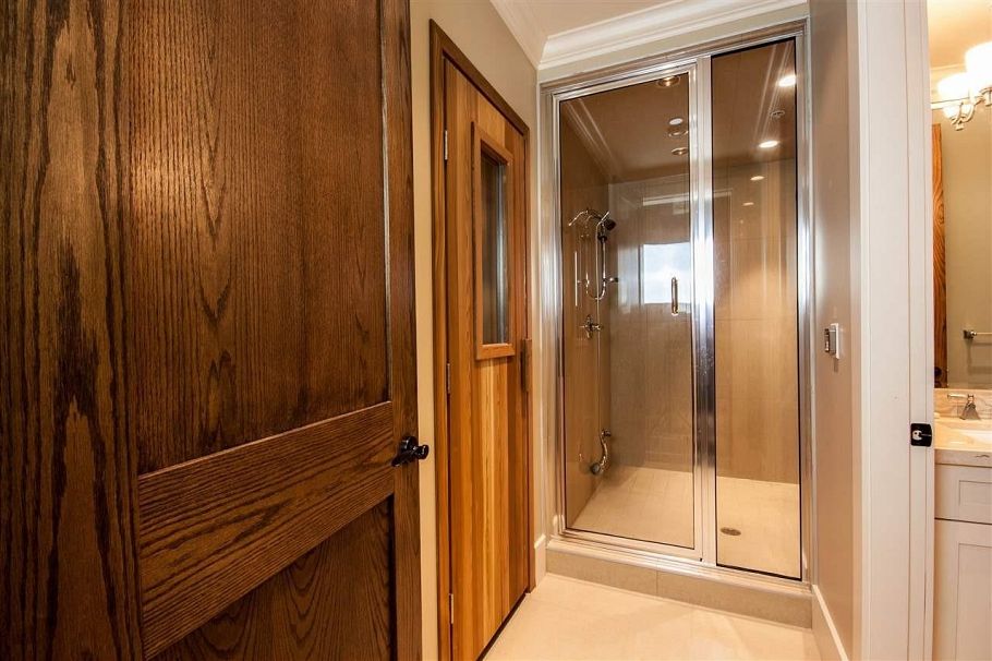 1419 W 59th Avenue Vancouver, BC - 16