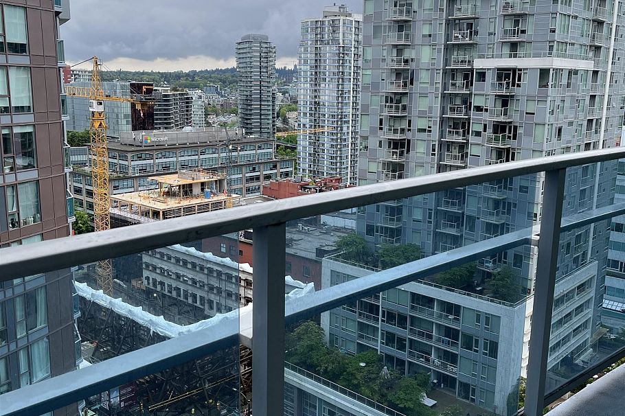 2011 788 Hamilton Street Vancouver, BC - 1