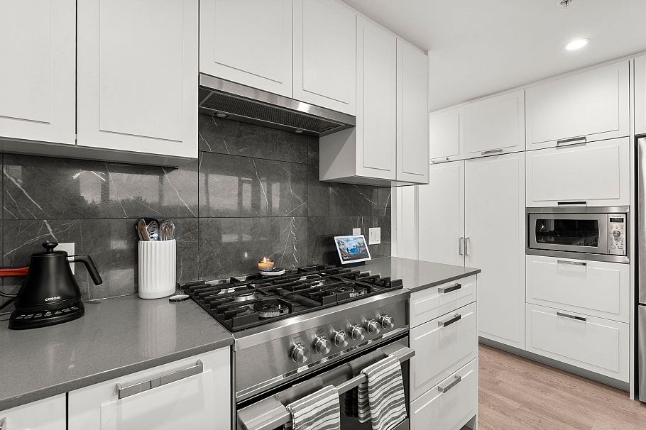 1206 1401 Hunter Street North Vancouver, BC - 14