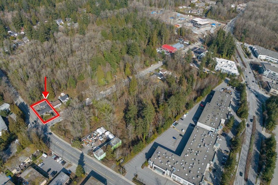 2204 Old Dollarton Road North Vancouver, BC - 4