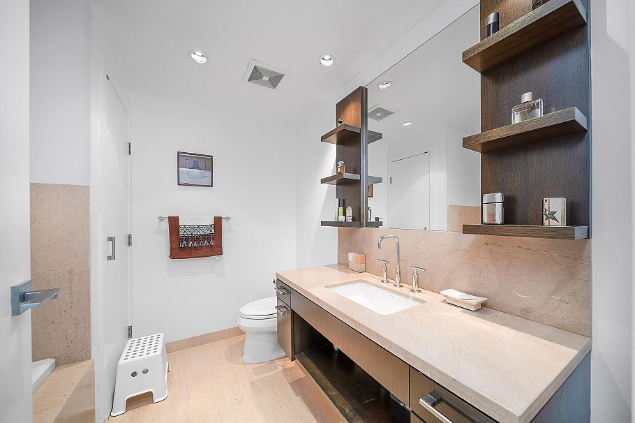 TH12 5989 Walter Gage Road Vancouver, BC - 22