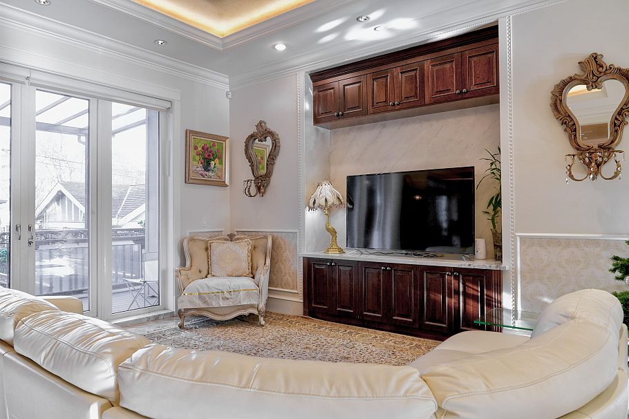 2237 W 37th Avenue Vancouver, BC - 7