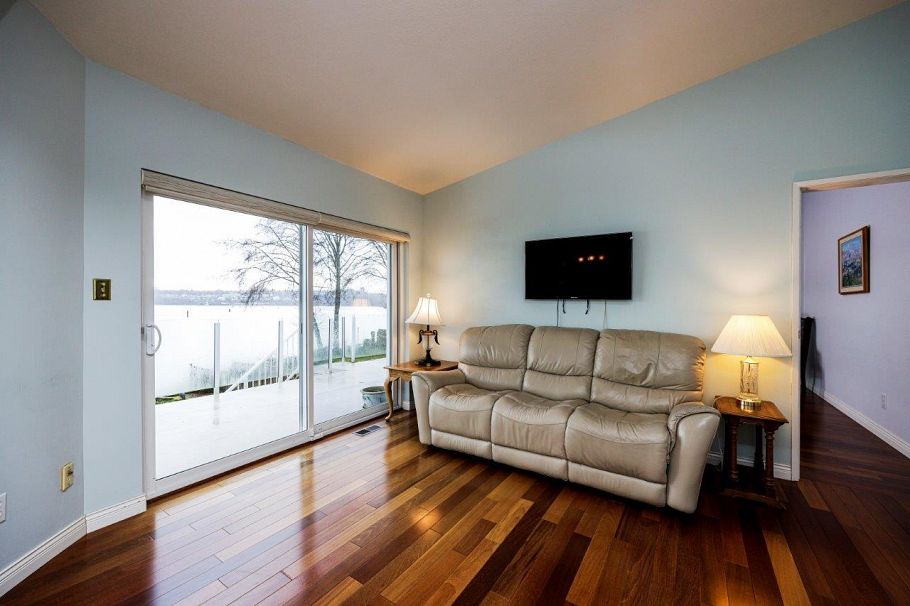 2929 Dollarton Highway North Vancouver, BC - 9