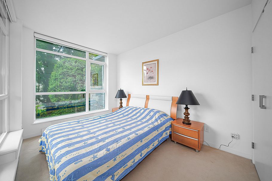 TH12 5989 Walter Gage Road Vancouver, BC - 20