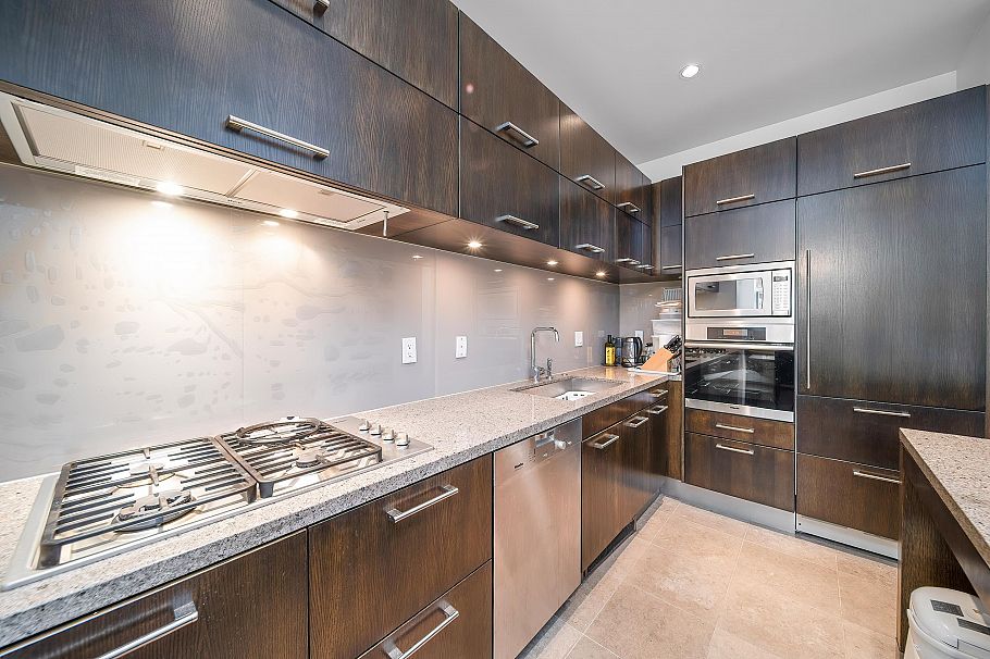 TH12 5989 Walter Gage Road Vancouver, BC - 9