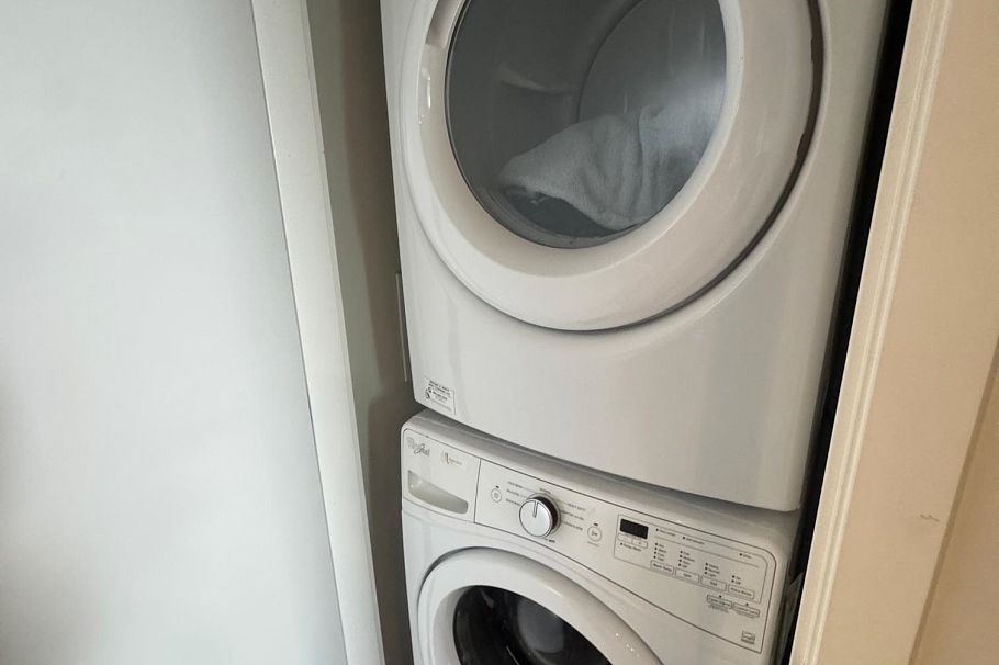 701 8238 Lord Street Vancouver, BC - 8