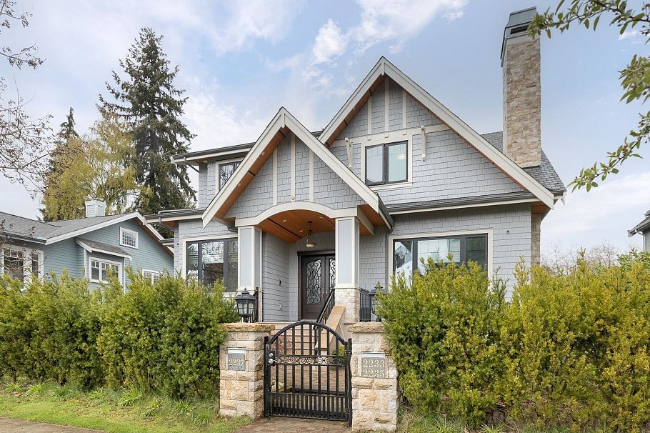 2237 W 37th Avenue Vancouver, BC - 1