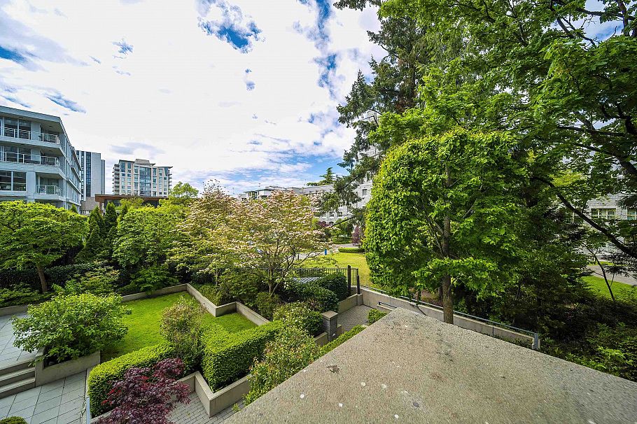 TH12 5989 Walter Gage Road Vancouver, BC - 30