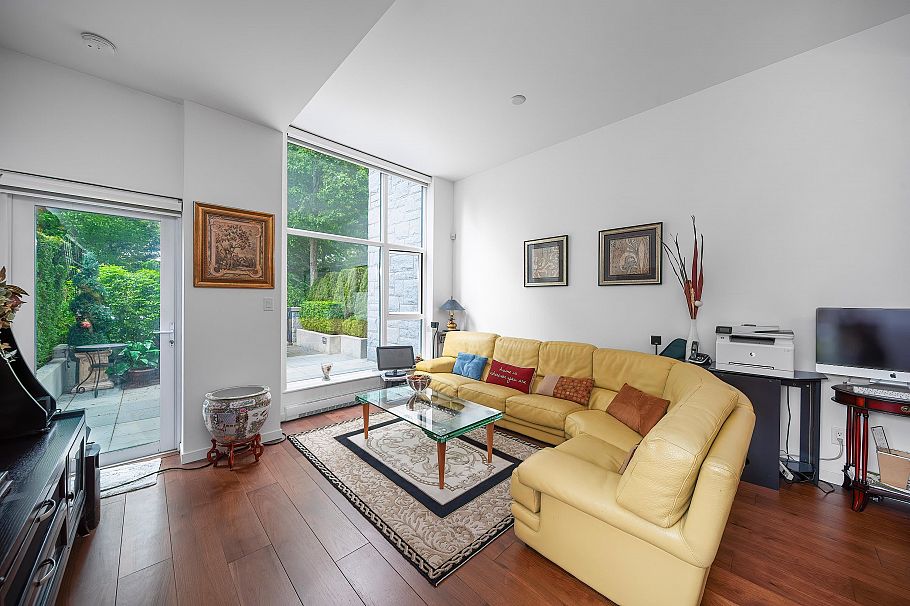 TH12 5989 Walter Gage Road Vancouver, BC - 15