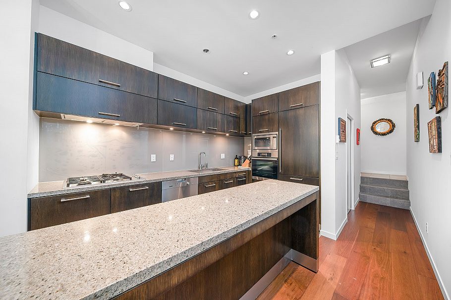 TH12 5989 Walter Gage Road Vancouver, BC - 7