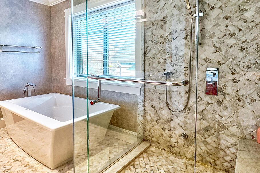 2237 W 37th Avenue Vancouver, BC - 22