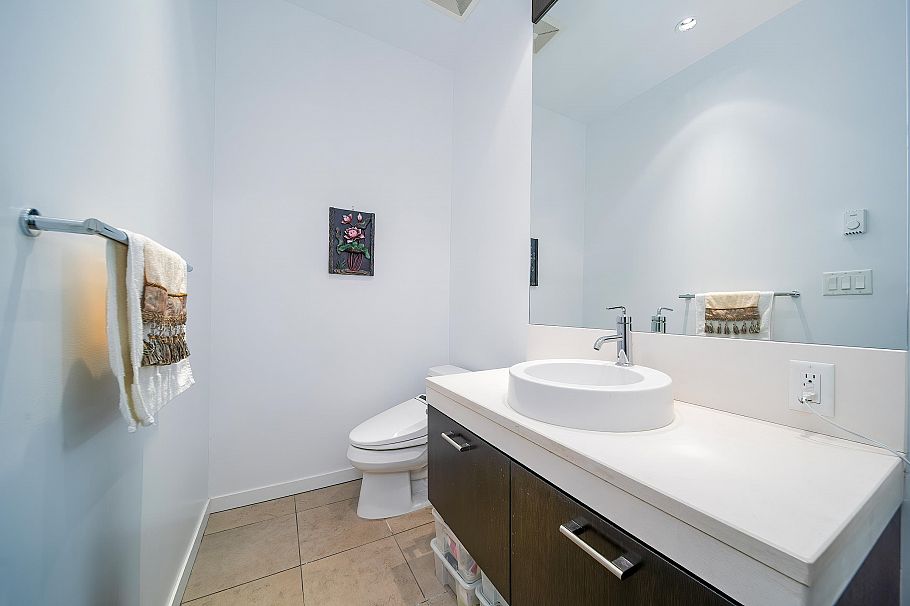 TH12 5989 Walter Gage Road Vancouver, BC - 26