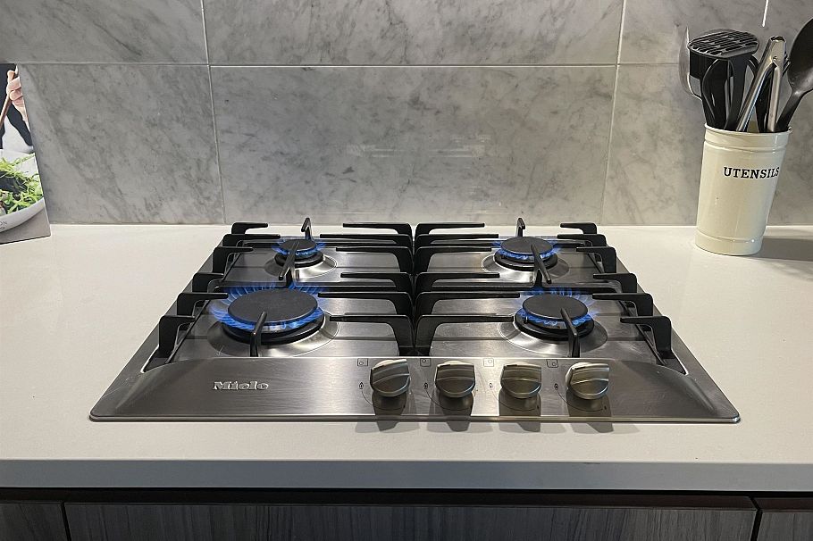 1083 87 Nelson Street Vancouver, BC - 9